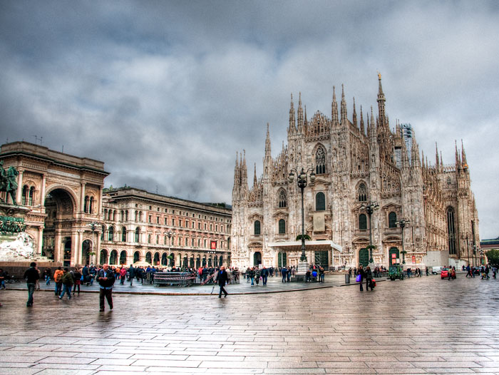 Piazza Del Duomo in Milan, Italy